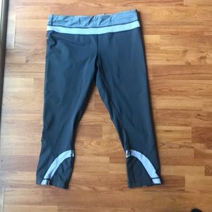 Lululemon - leggings - size 10